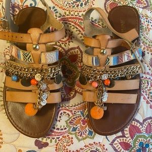 Unr8td sandals